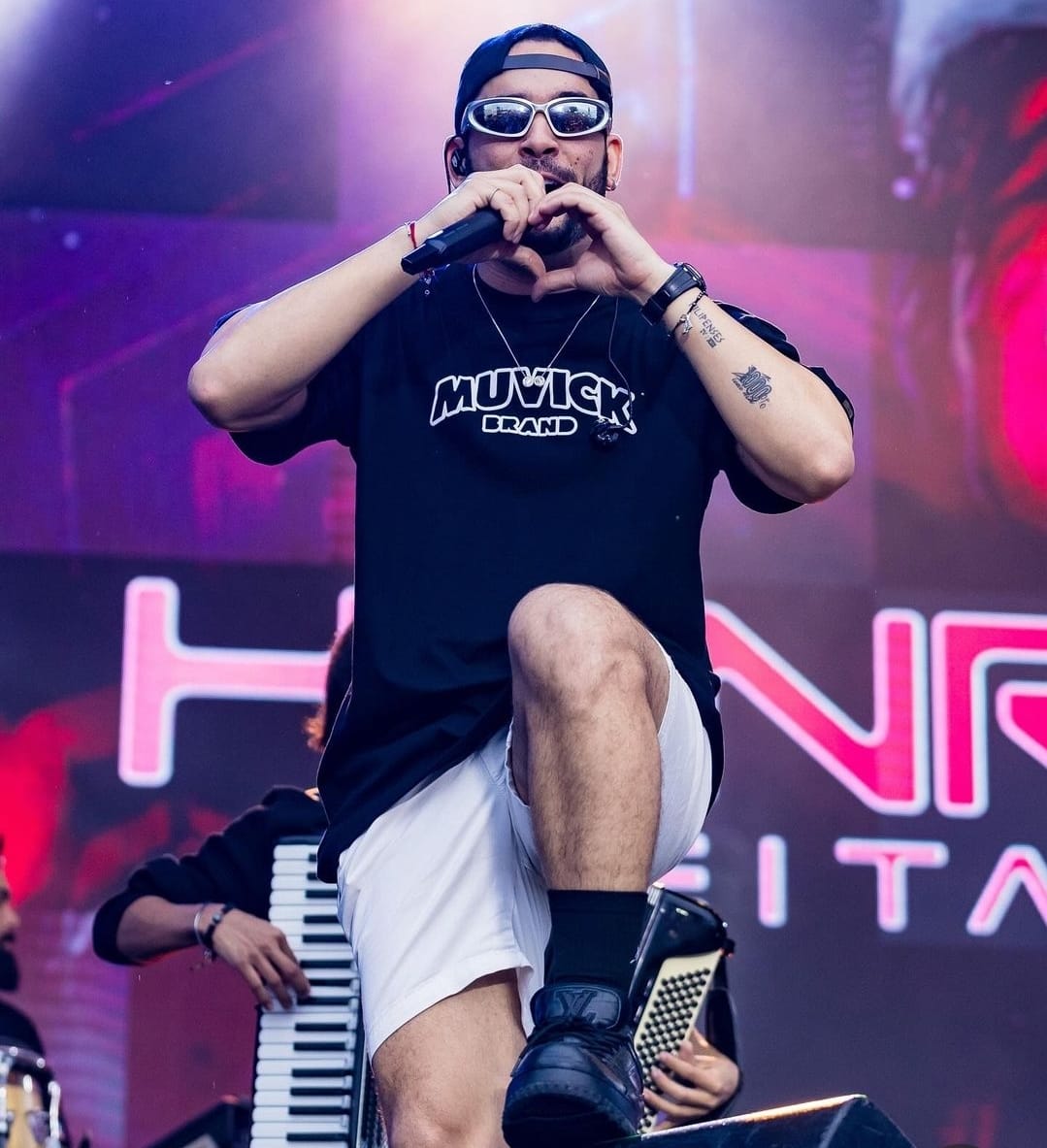Depois de Felipe Amorim sacudir Parnaíba, neste sábado (28) tem Henry Freitas no Festival de Verão